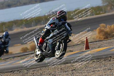 media/Dec-18-2022-SoCal Trackdays (Sun) [[8099a50955]]/Turn 14 (940am)/